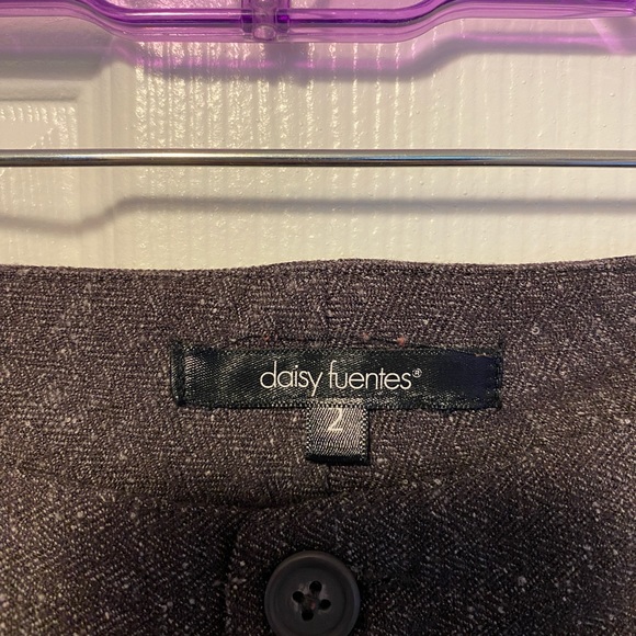 Daisy Fuentes Tweed Style Shorts - Picture 3 of 3